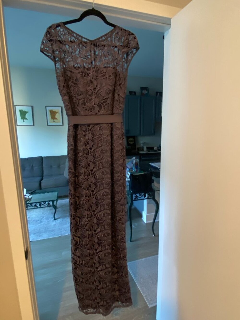 Adrianna Papell full length lavender lace evening gown, size 8
